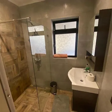 Three Bedroom With Jacuzzi Apartament Birkirkara